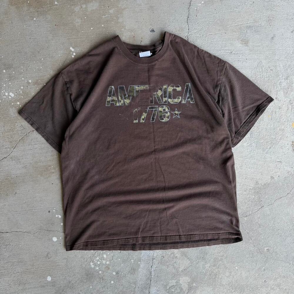 Brown vintage 90s america 1776